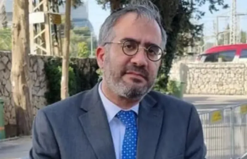 מורשה החתימה במועצה הדתית רעננה, עו"ד גדליהו בן שמעון, נדקר ברמת גן