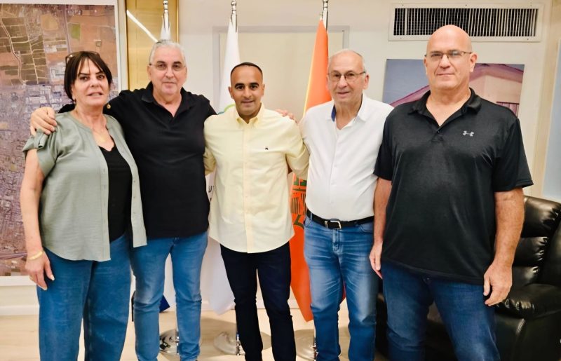 לאחר שמונה שנות עשייה: דביר סקעת מסיים את תפקידו כמנכ"ל קרן "רועי לא אחסר", רון סגל נכנס לתפקיד