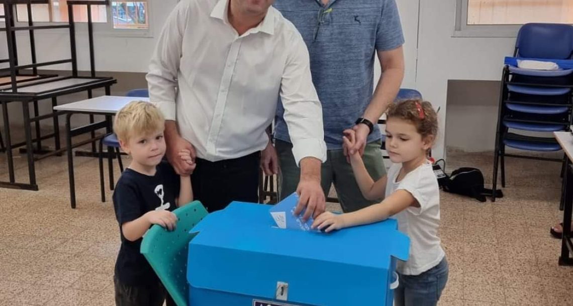 איתן גינזבורג ראש עיריית רעננה לשעבר, חוזר לכנסת
