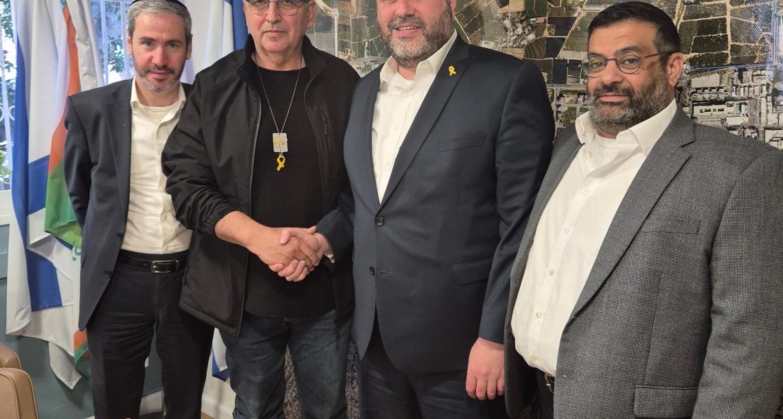 שכר או שליחות? בקרוב שכר לחברי מועצה – ומה חושבים על כך בערי השרון?