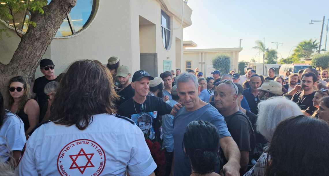 נגעתי בך הרגשתי אותך, ידעתי שזה אתה – גיאצוק שלי, חזרת אלינו" אלפים ליוו את גיא אילוז בדרכו האחרונה