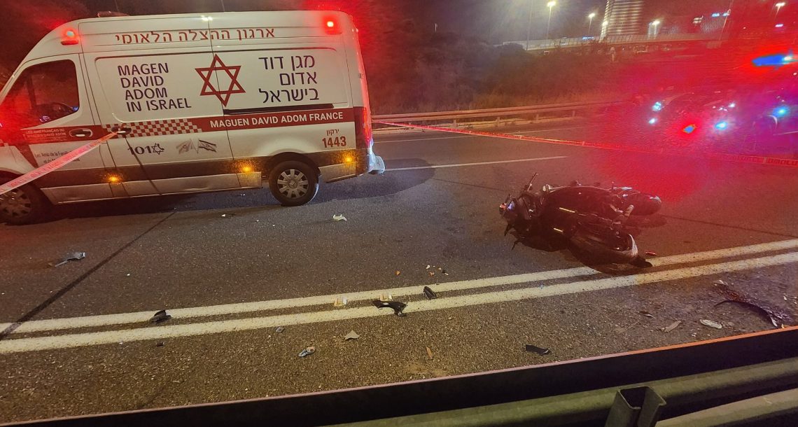 רוכבת אופנוע נפצעה קשה בכביש 531 סמוך לרעננה