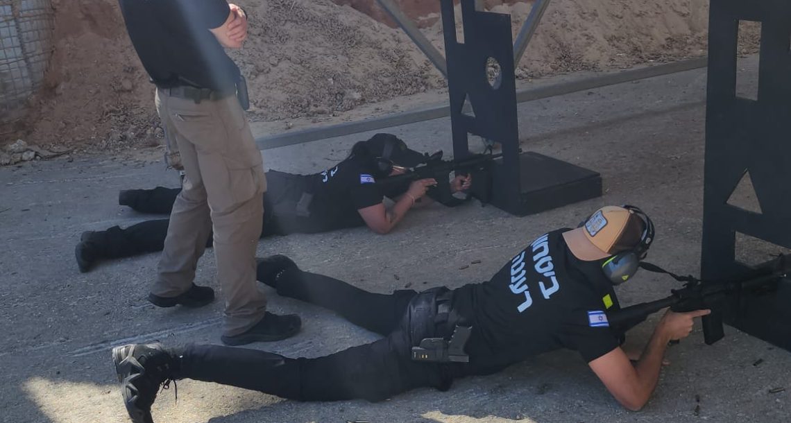 פשיעה בערי השרון ב־2024: רעננה מובילה בבטיחות, פערים ברורים בין ערים שכנות